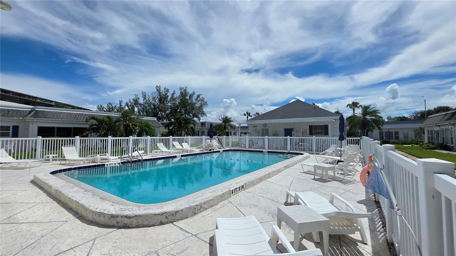 community pool - 9711 SANTA MARIA CT #9711, BRADENTON