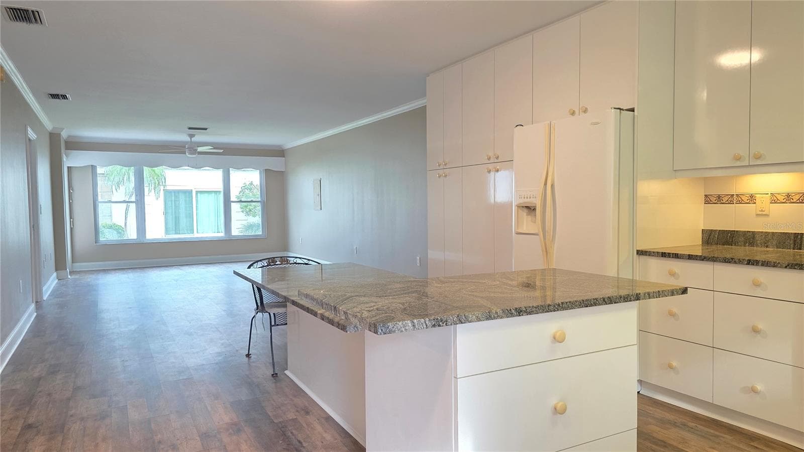 Condominium at 9711 SANTA MARIA CT #9711, BRADENTON, photo 9 of 28