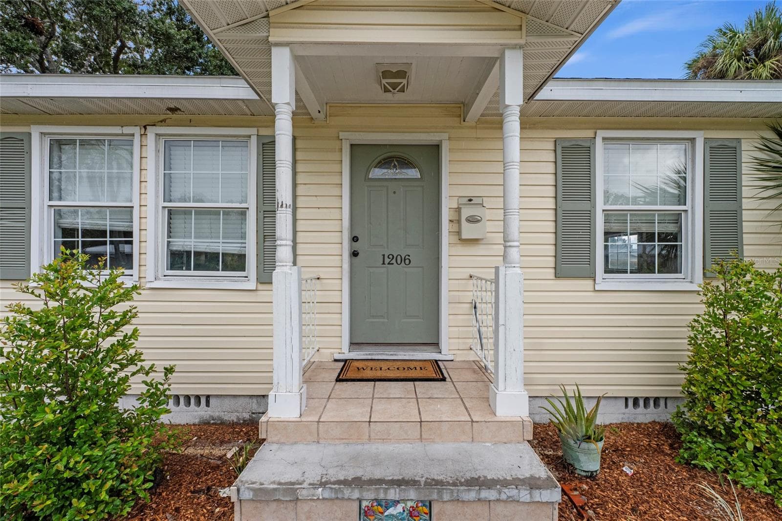 Front Entrance - 1206 30TH ST W, BRADENTON