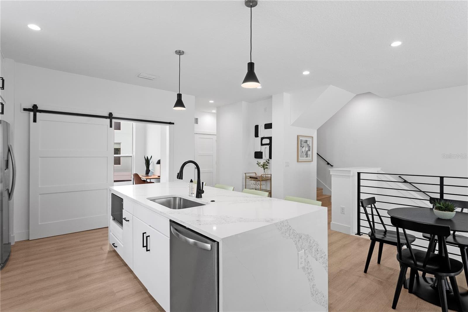 Townhouse at 3826 POMPANO DR SE, ST PETERSBURG, photo 14 of 37