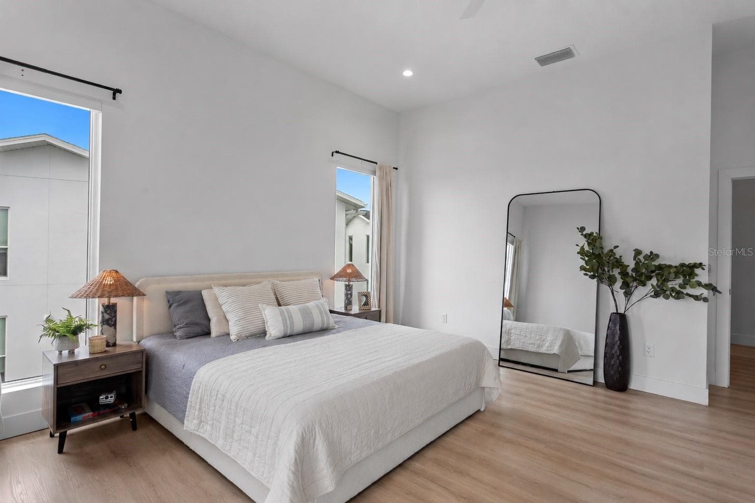Townhouse at 3826 POMPANO DR SE, ST PETERSBURG, photo 17 of 37