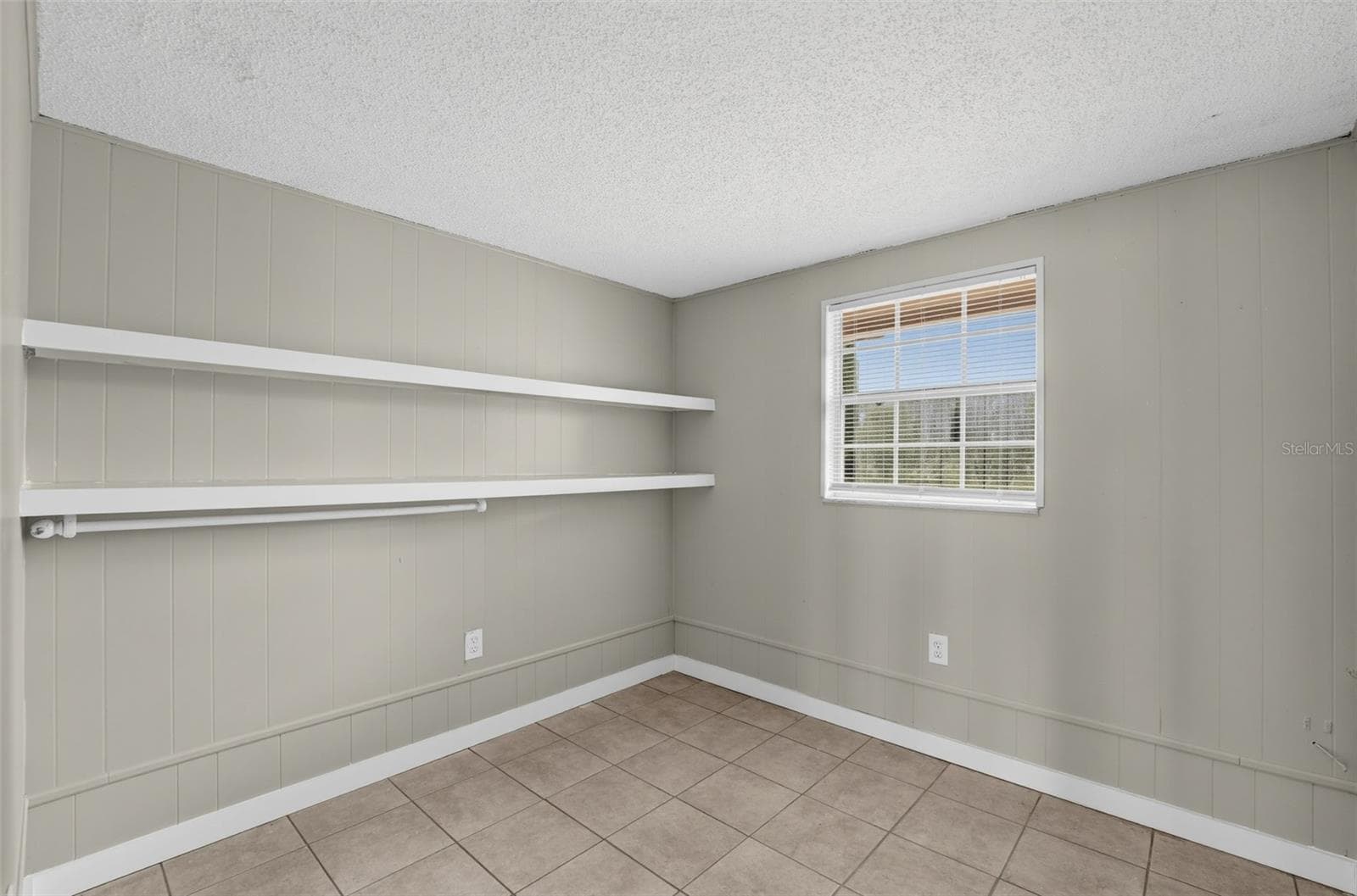 Single Family Residence at 1512 RUSSELL AVE, SARASOTA, photo 16 of 29