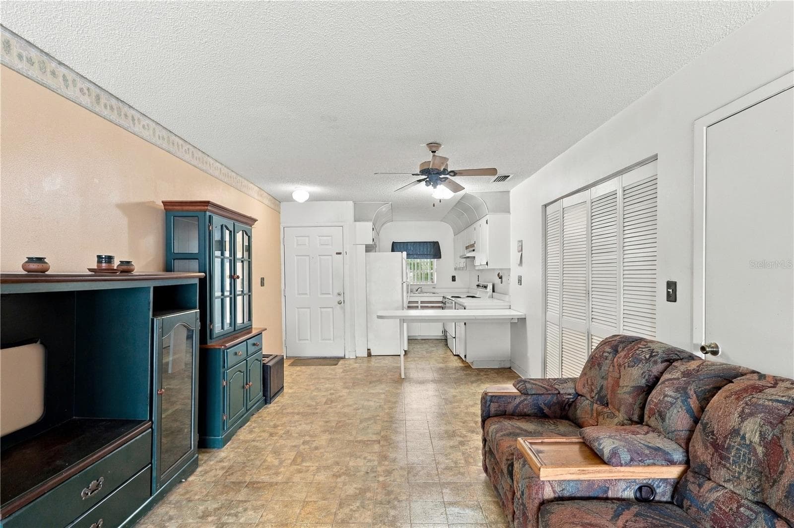 Condominium at 313 DIRKSEN DR #F13, DEBARY, photo 12 of 24
