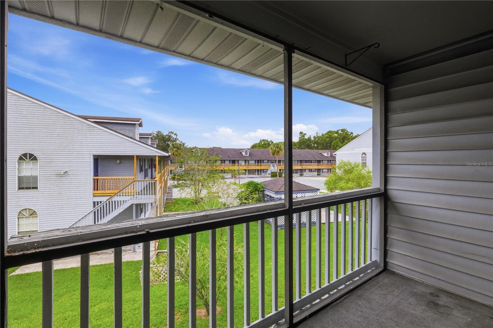 Condominium at 313 DIRKSEN DR #F13, DEBARY, photo 22 of 24