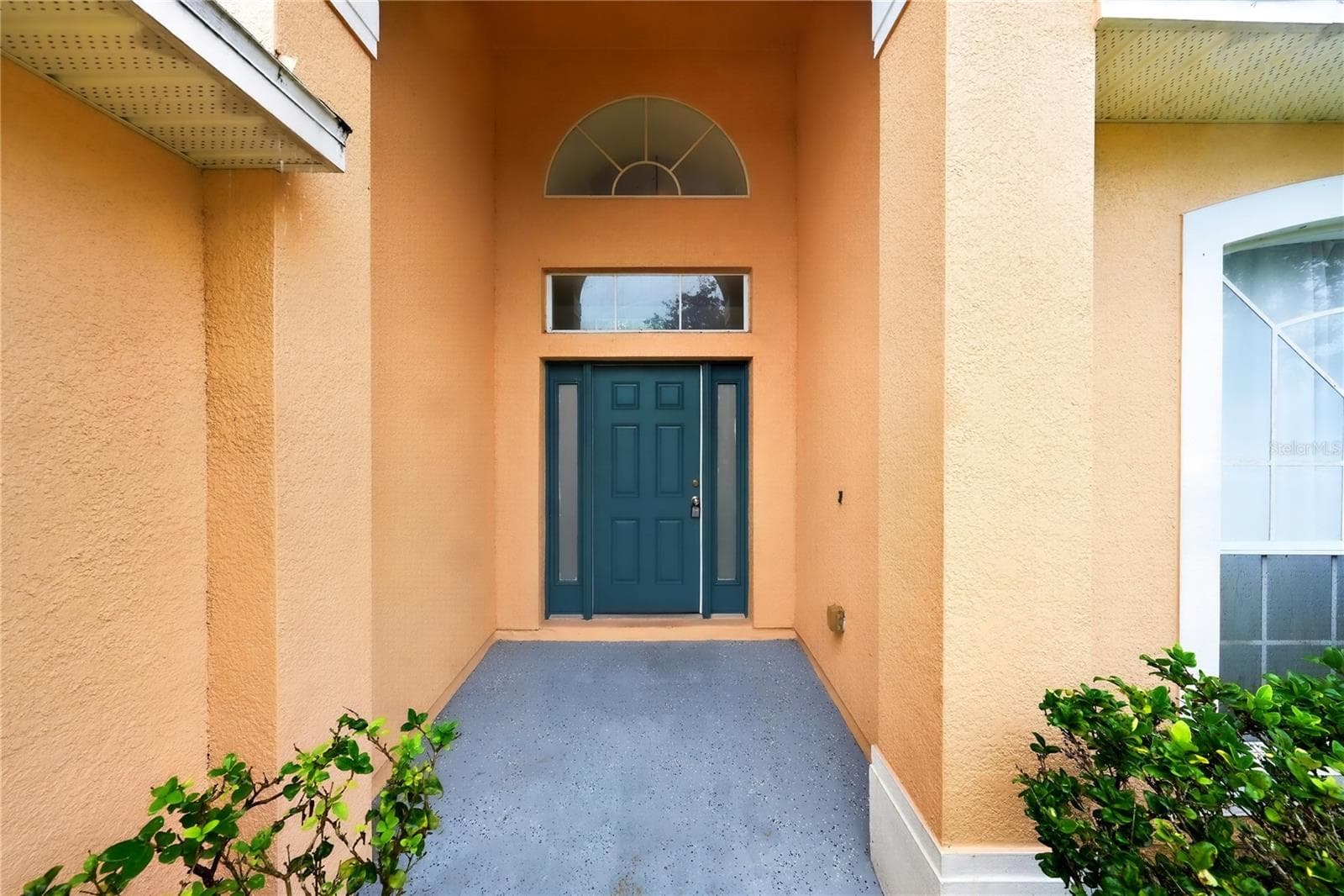Single Family Residence at 2838 SWEETSPIRE CIR, KISSIMMEE, photo 5 of 58