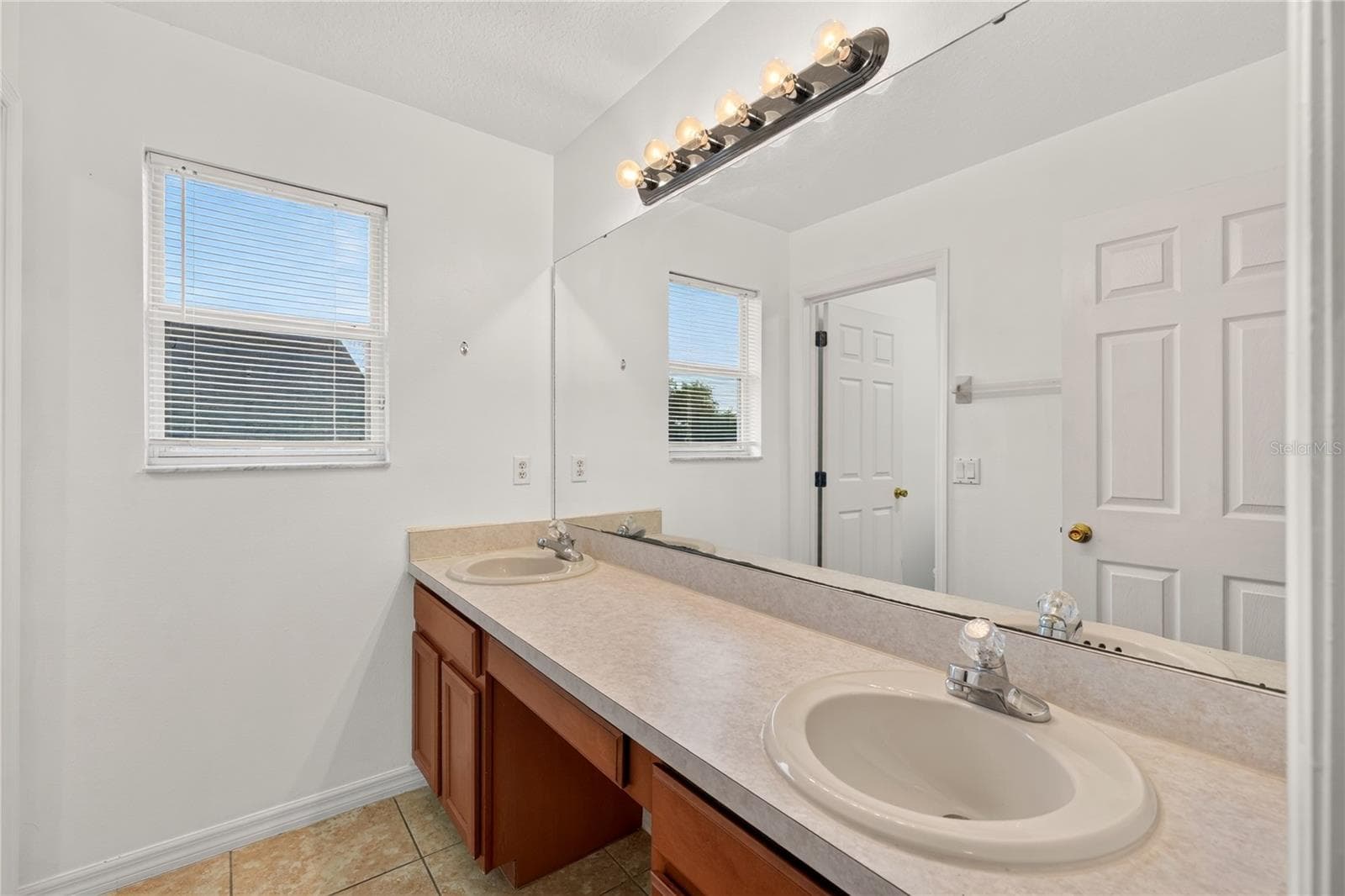 Single Family Residence at 2838 SWEETSPIRE CIR, KISSIMMEE, photo 48 of 58