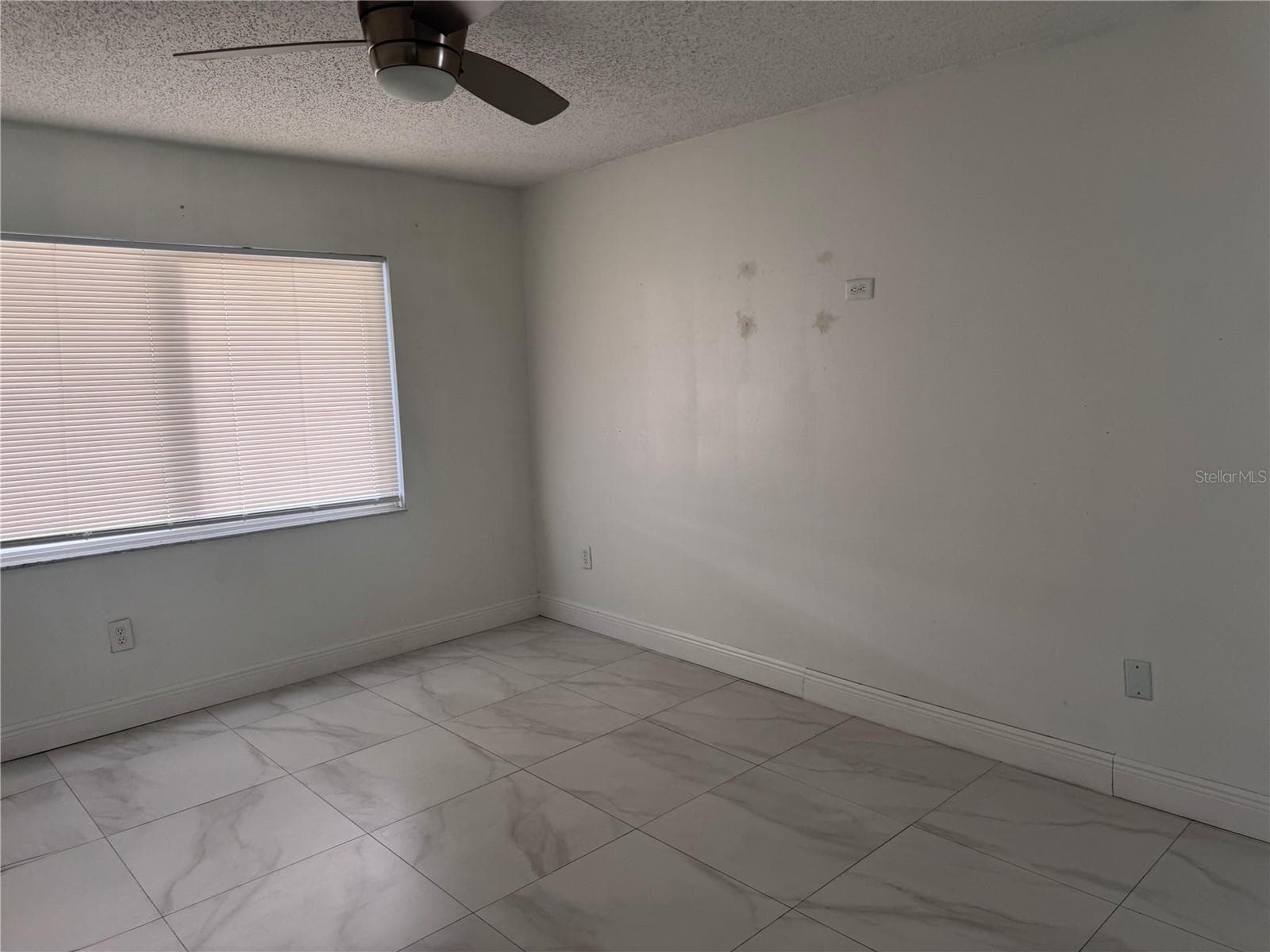 Single Family Residence at 5208 CARROLLWOOD MEADOWS DR, TAMPA, photo 17 of 26