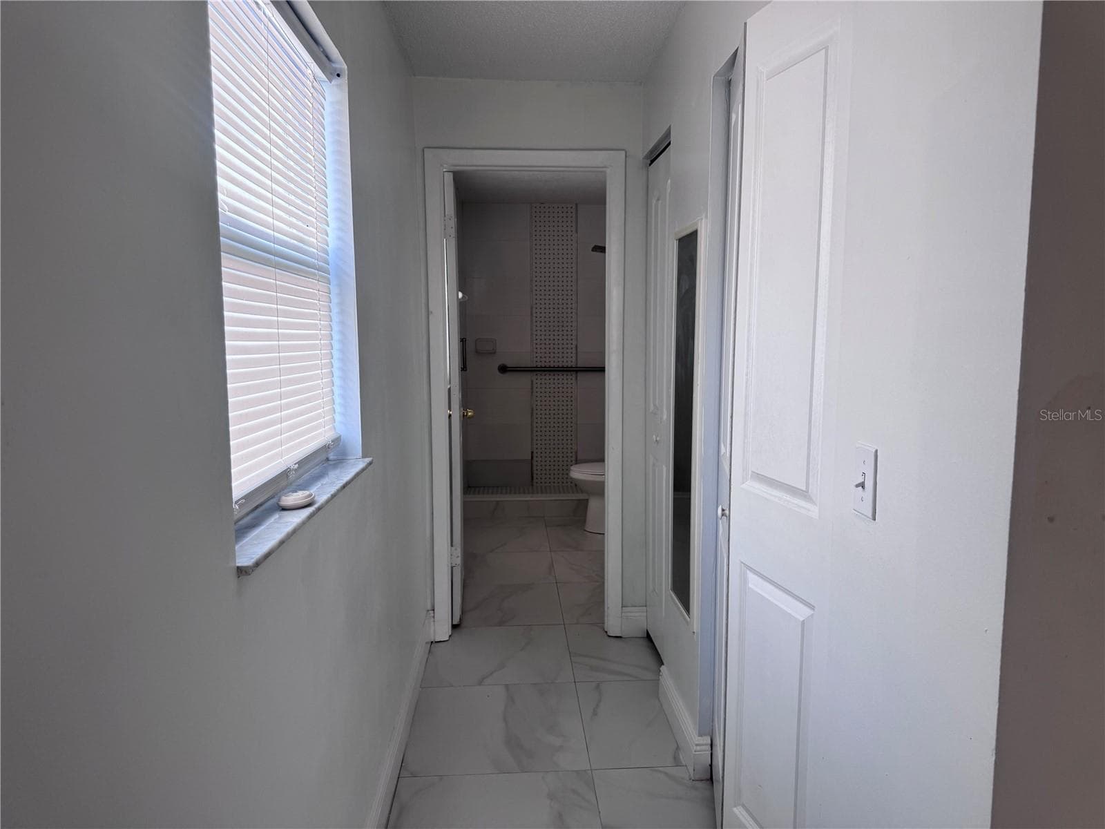 Single Family Residence at 5208 CARROLLWOOD MEADOWS DR, TAMPA, photo 18 of 26