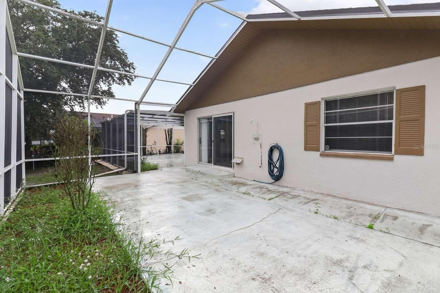 Single Family Residence at 9504 VIA SEGOVIA, NEW PORT RICHEY, photo 17 of 20