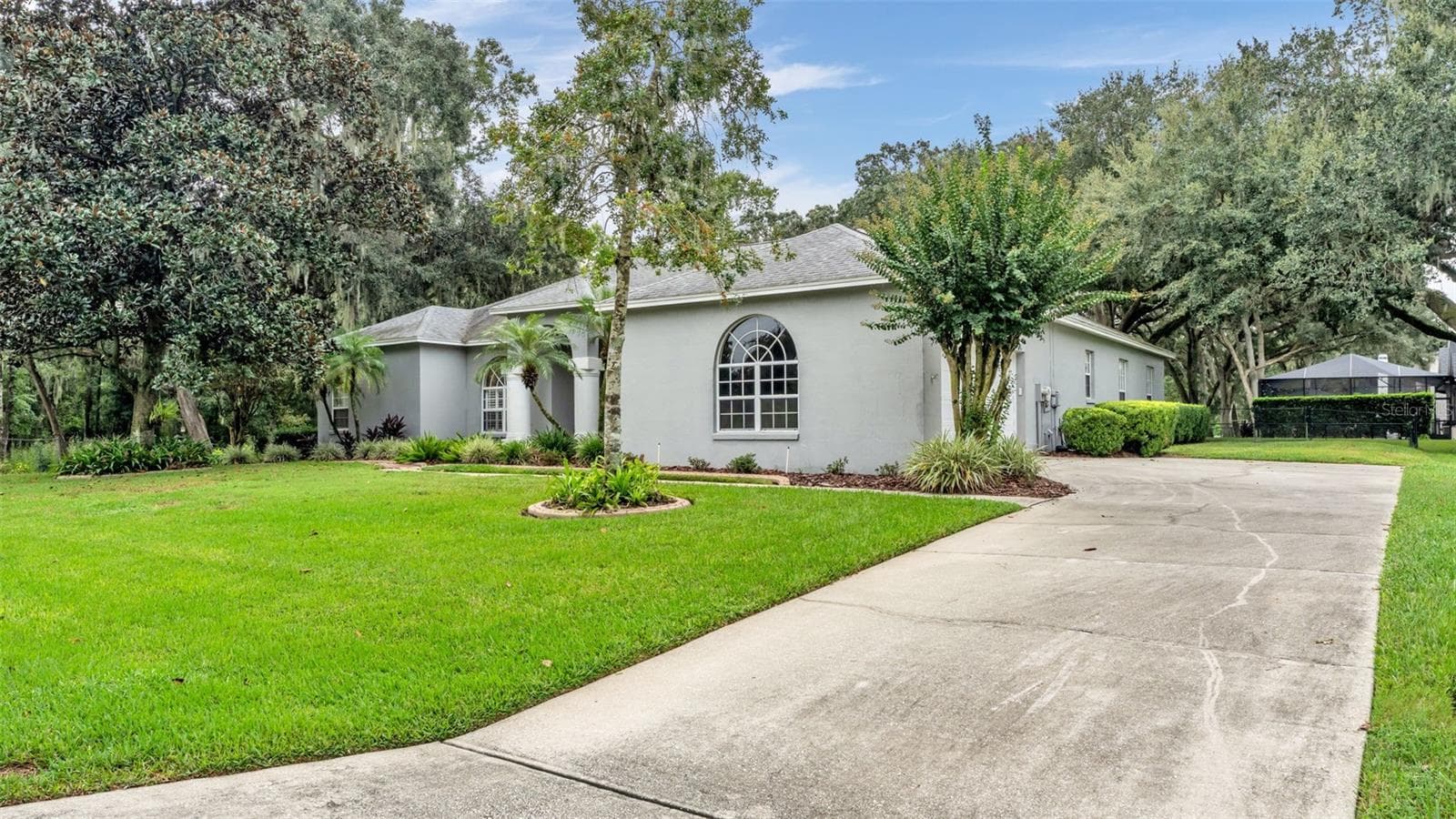 Single Family Residence at 7265 MILLBROOK OAKS DR, LAKELAND, photo 2 of 54