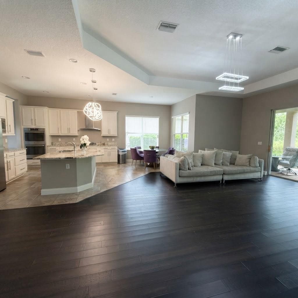 Single Family Residence at 31261 CHESAPEAKE BAY DR, WESLEY CHAPEL, photo 11 of 37