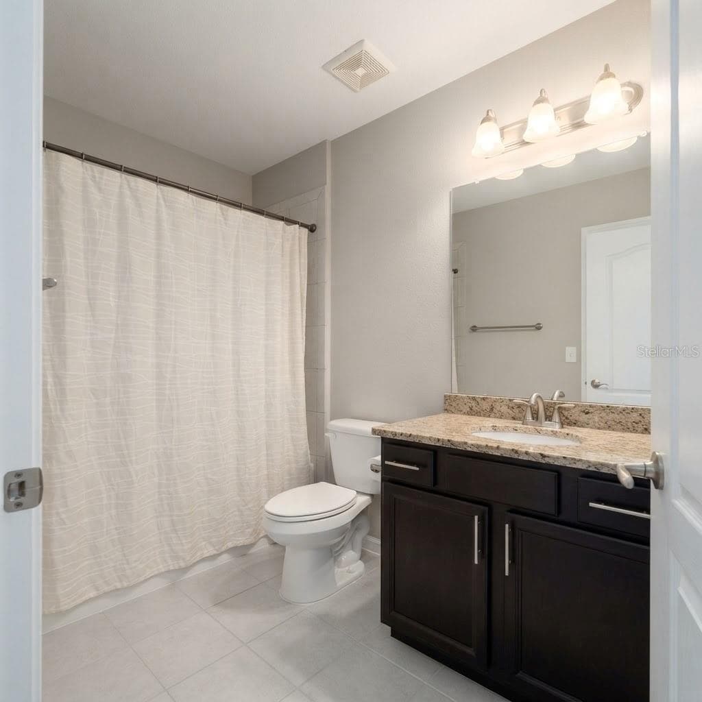 Single Family Residence at 31261 CHESAPEAKE BAY DR, WESLEY CHAPEL, photo 26 of 37