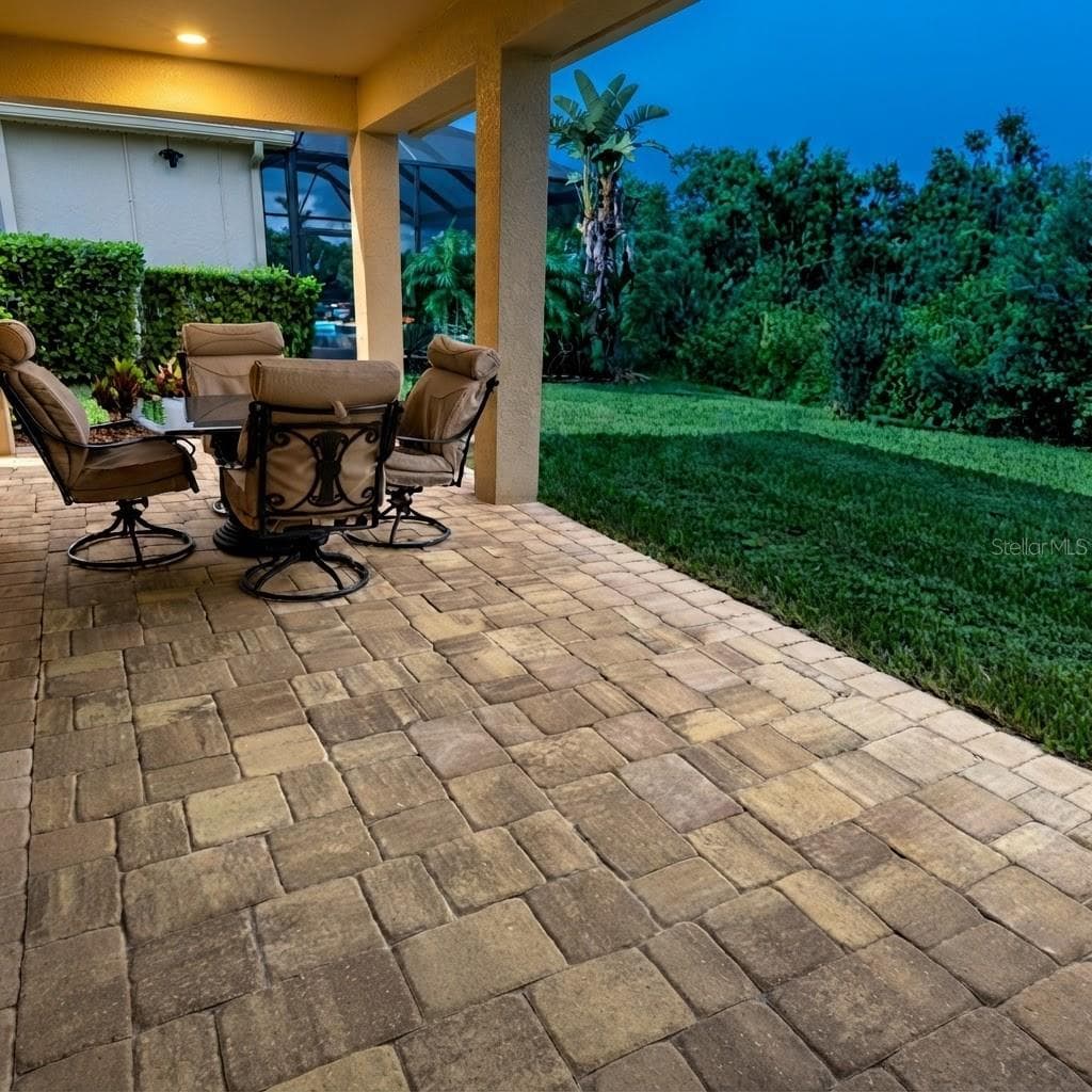 Single Family Residence at 31261 CHESAPEAKE BAY DR, WESLEY CHAPEL, photo 29 of 37
