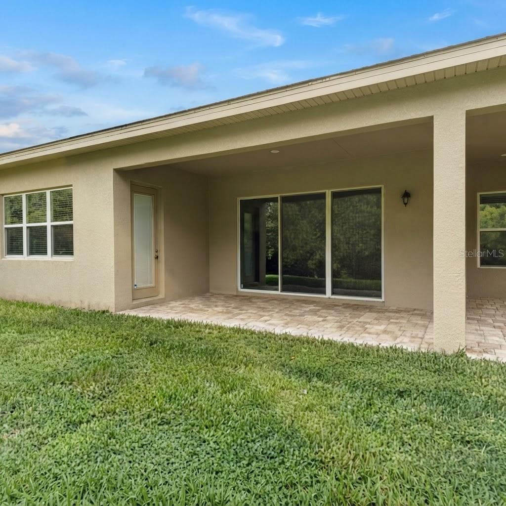 Single Family Residence at 31261 CHESAPEAKE BAY DR, WESLEY CHAPEL, photo 31 of 37