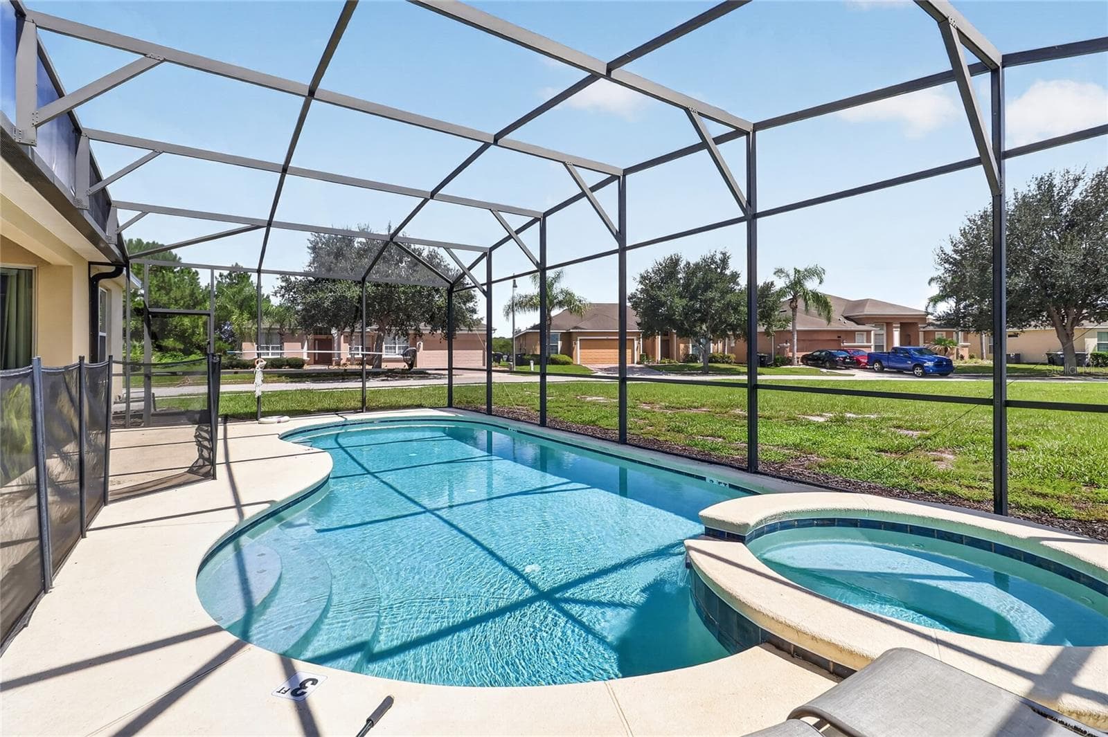 Beautiful pool home - 277 YELLOW SNAPDRAGON DR, DAVENPORT