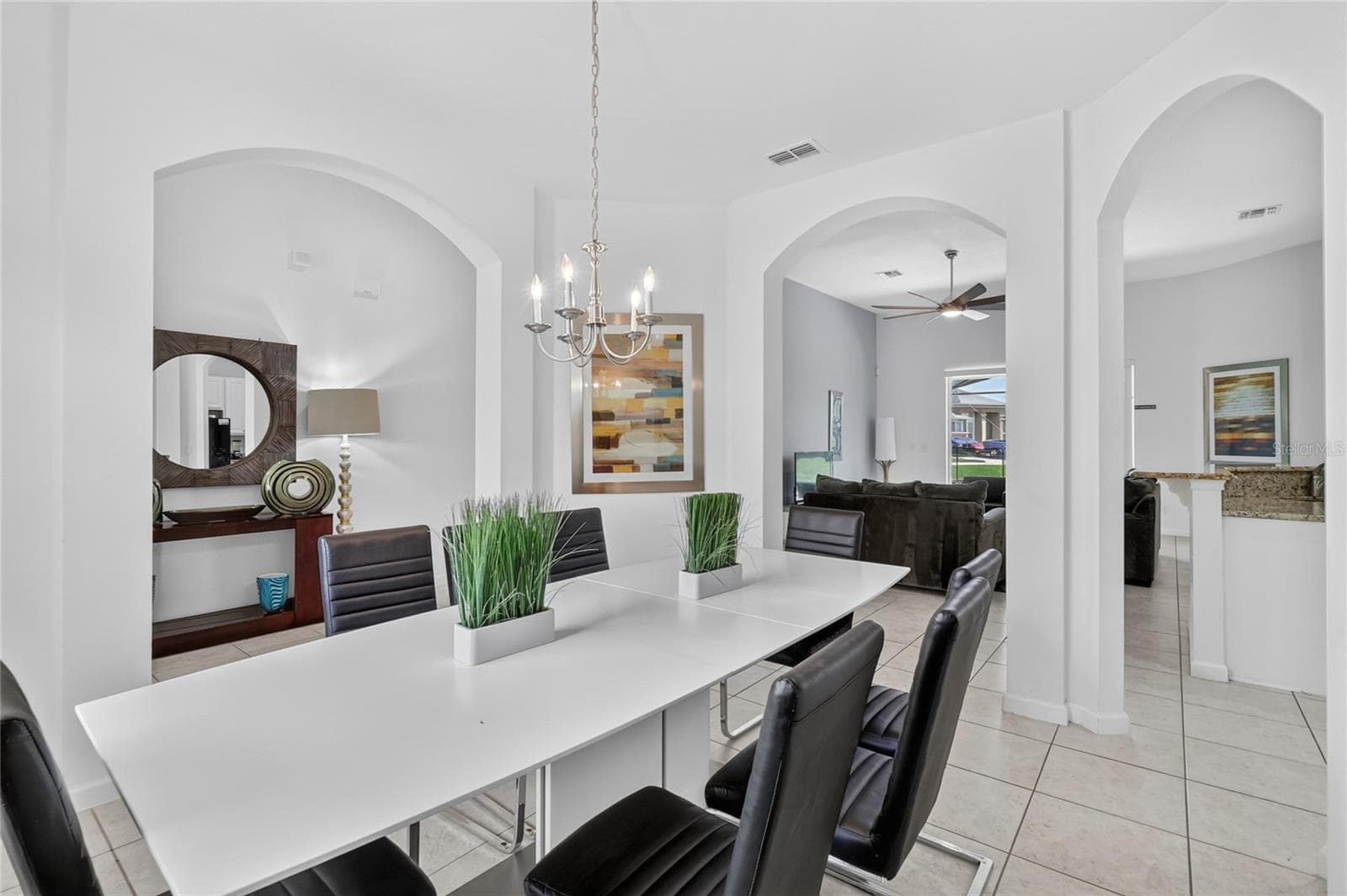 House was designed for entertaining or hosting Disney vacationers - 277 YELLOW SNAPDRAGON DR, DAVENPORT