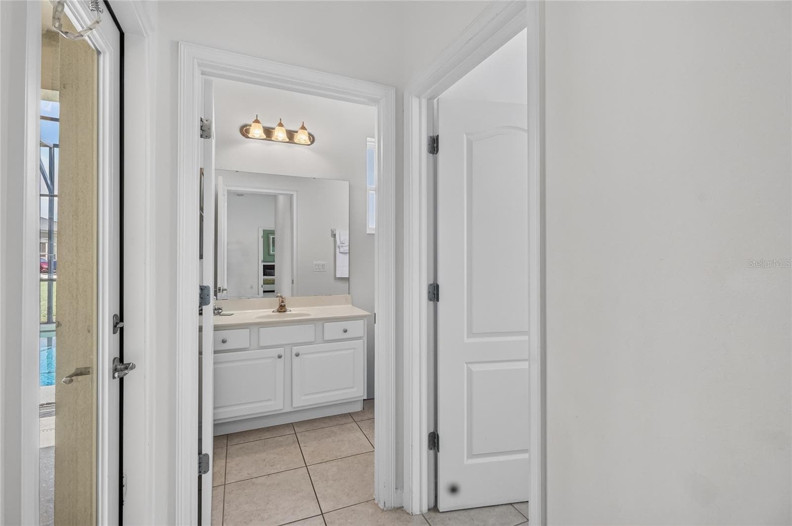 Bathroom - 277 YELLOW SNAPDRAGON DR, DAVENPORT
