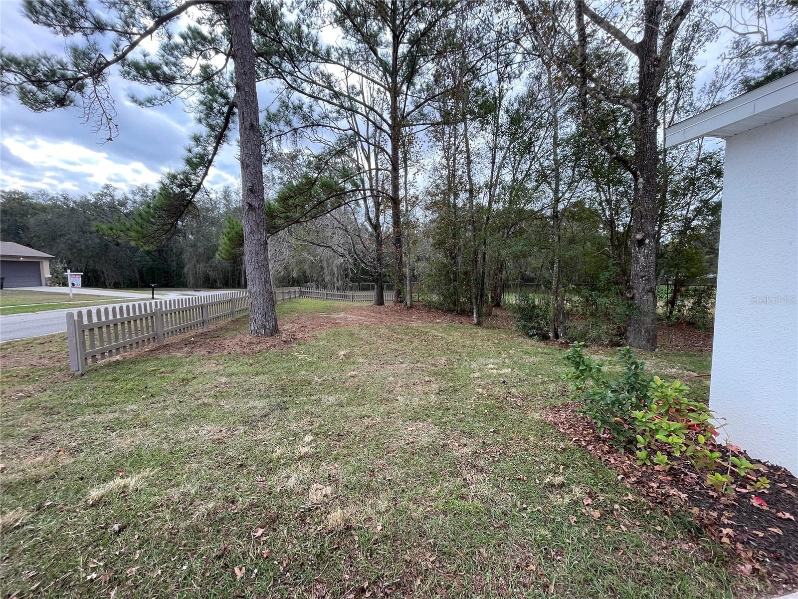 Single Family Residence at 849 LAURELRIDGE CT, BROOKSVILLE, photo 4 of 30