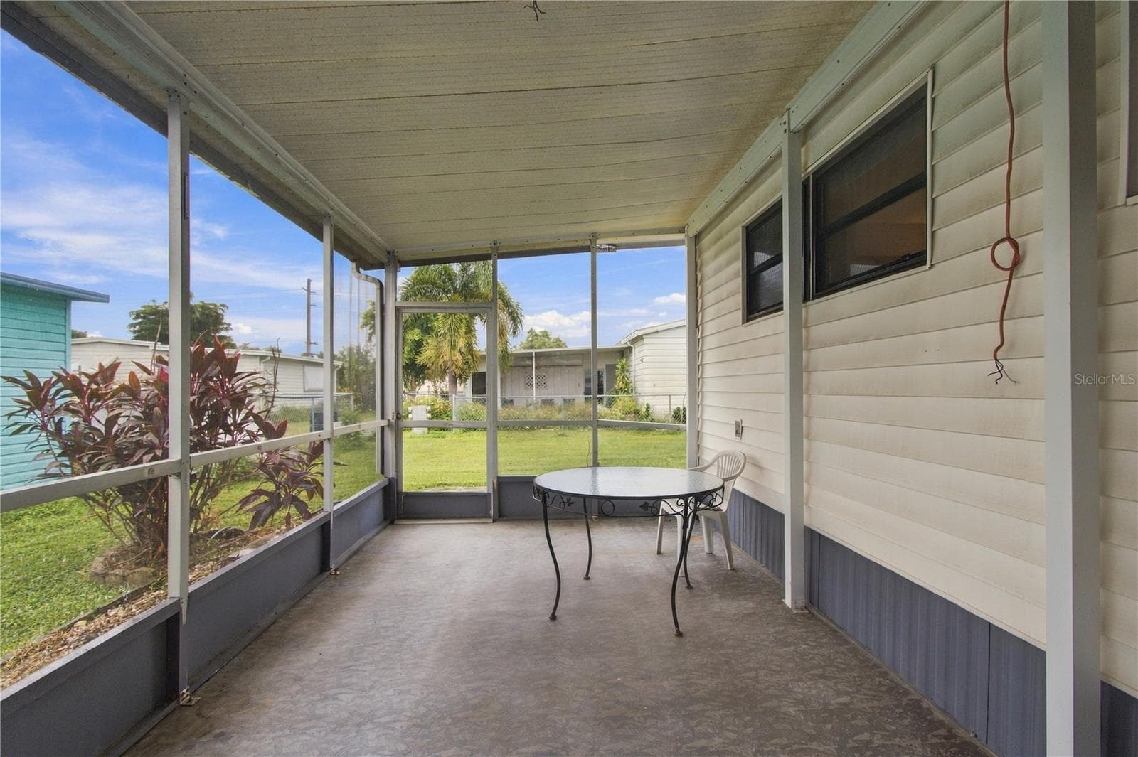 Mobile Home at 104 52ND AVENUE PLZ E, BRADENTON, photo 6 of 25