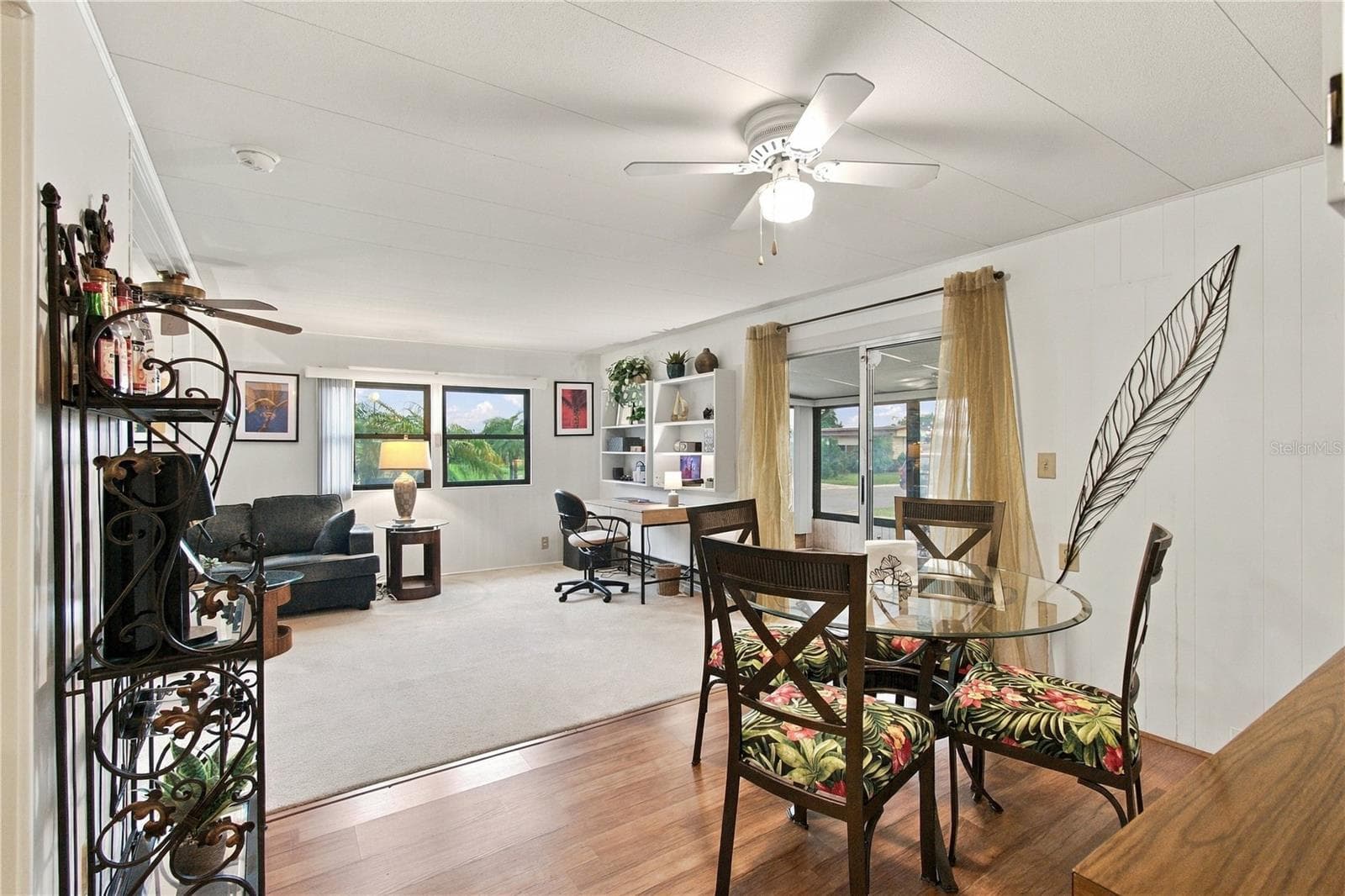 Mobile Home at 104 52ND AVENUE PLZ E, BRADENTON, photo 15 of 25