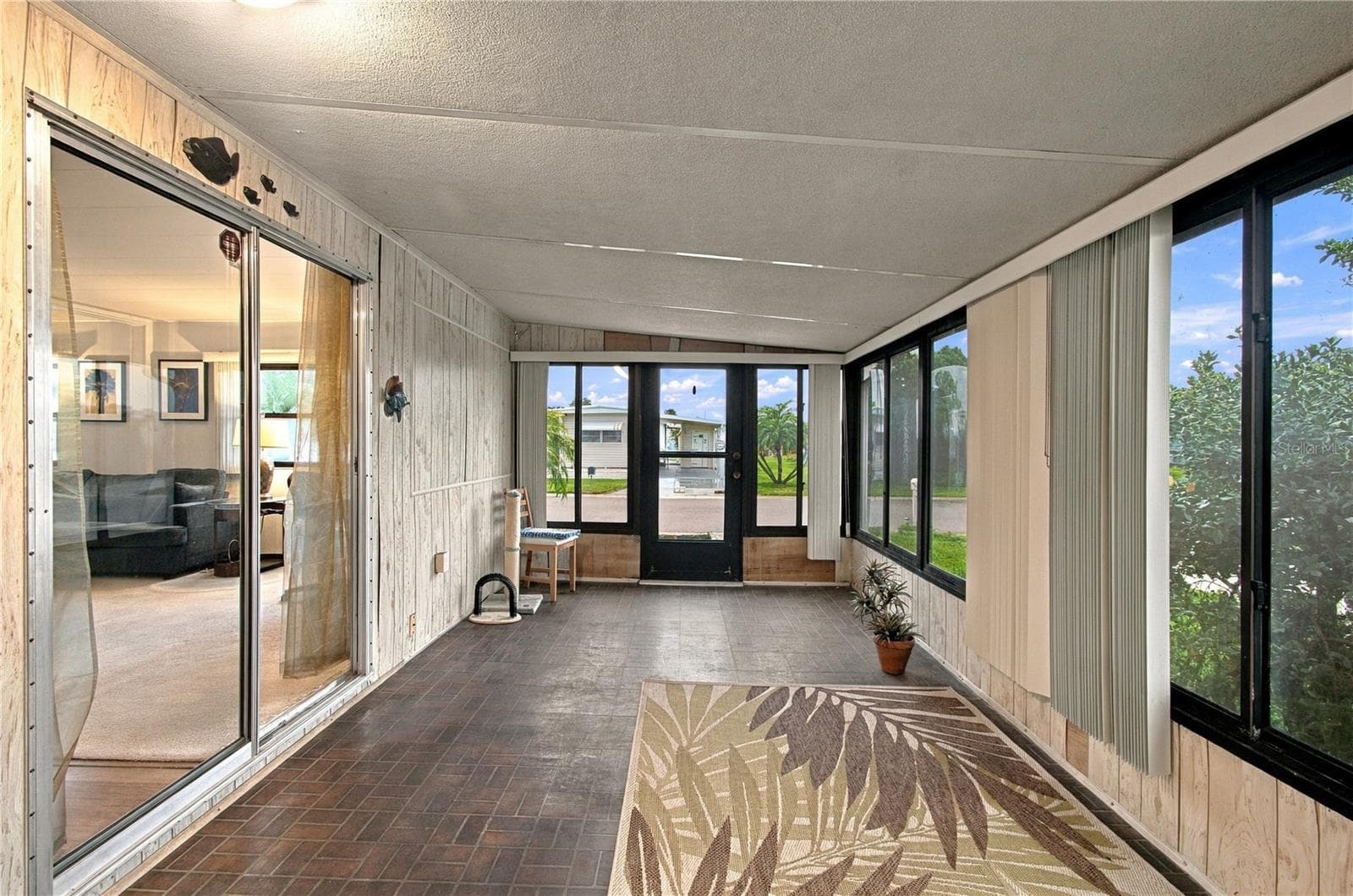 Mobile Home at 104 52ND AVENUE PLZ E, BRADENTON, photo 18 of 25