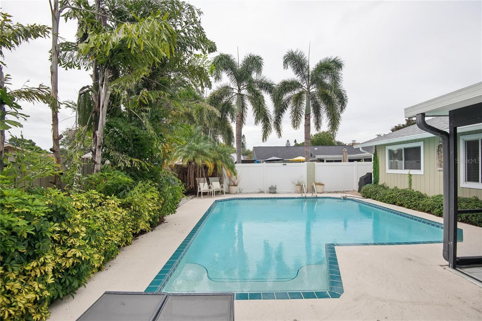 Single Family Residence at 13511 RUSTIC PINES BLVD S, SEMINOLE, photo 4 of 23
