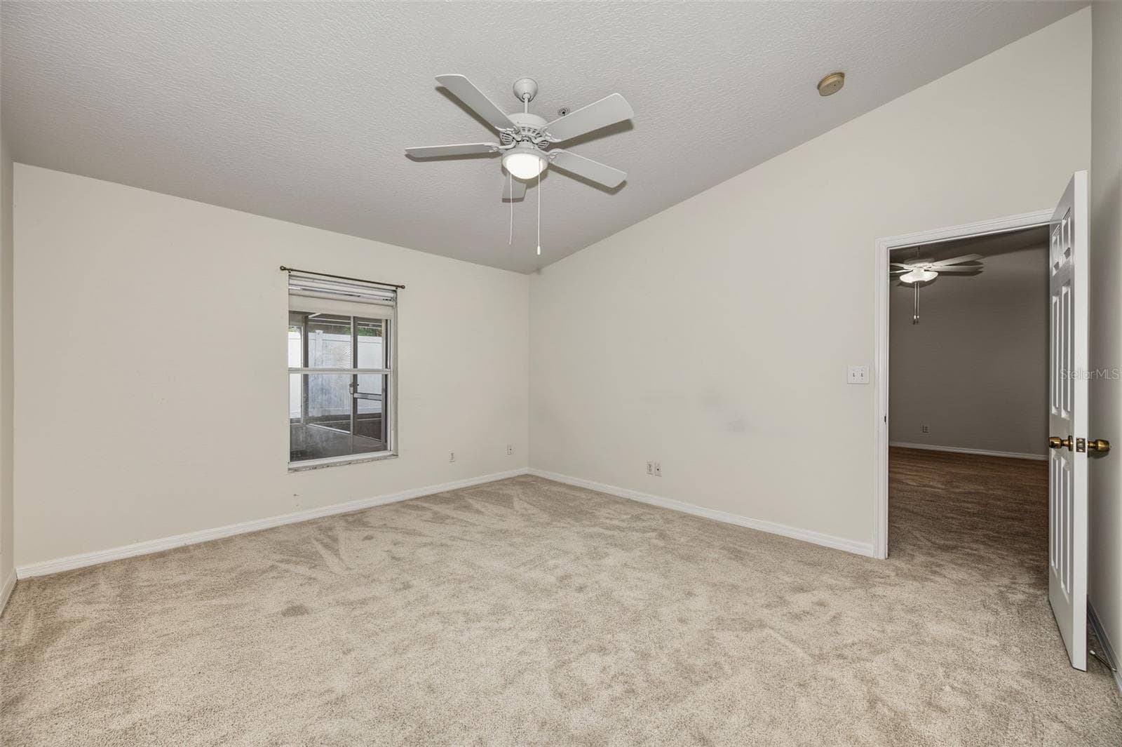 Villa at 8406 TERRACE MEADOWS CT, TEMPLE TERRACE, photo 6 of 54