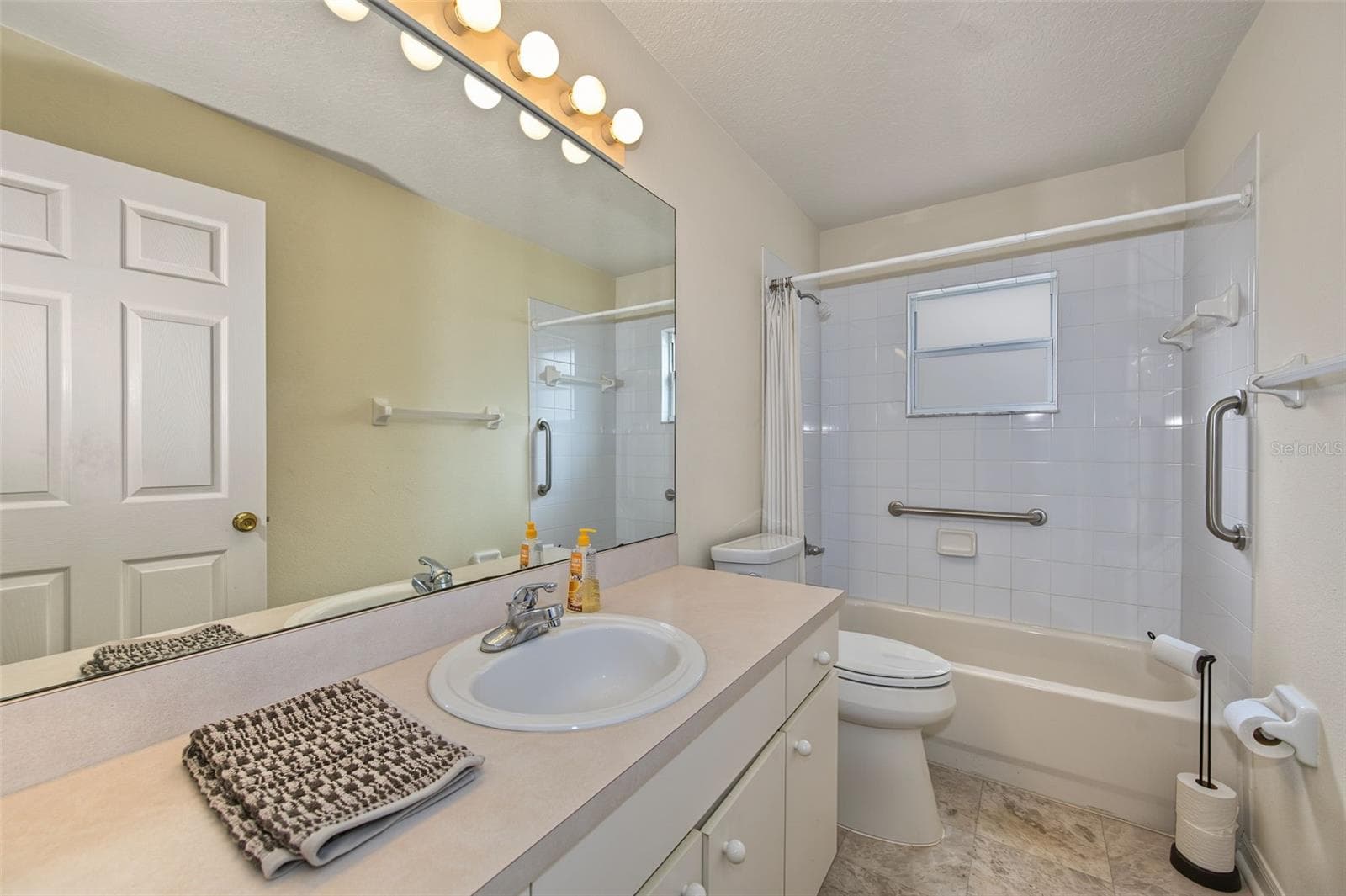 Villa at 8406 TERRACE MEADOWS CT, TEMPLE TERRACE, photo 23 of 54