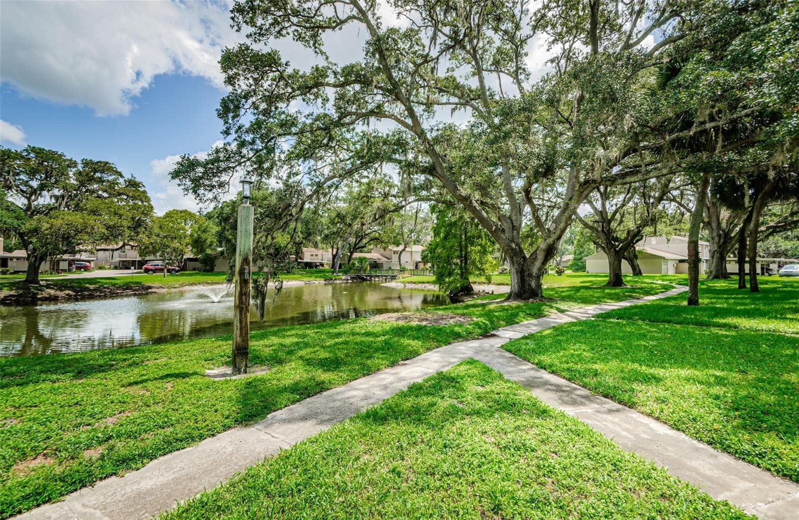 Villa at 8406 TERRACE MEADOWS CT, TEMPLE TERRACE, photo 40 of 54