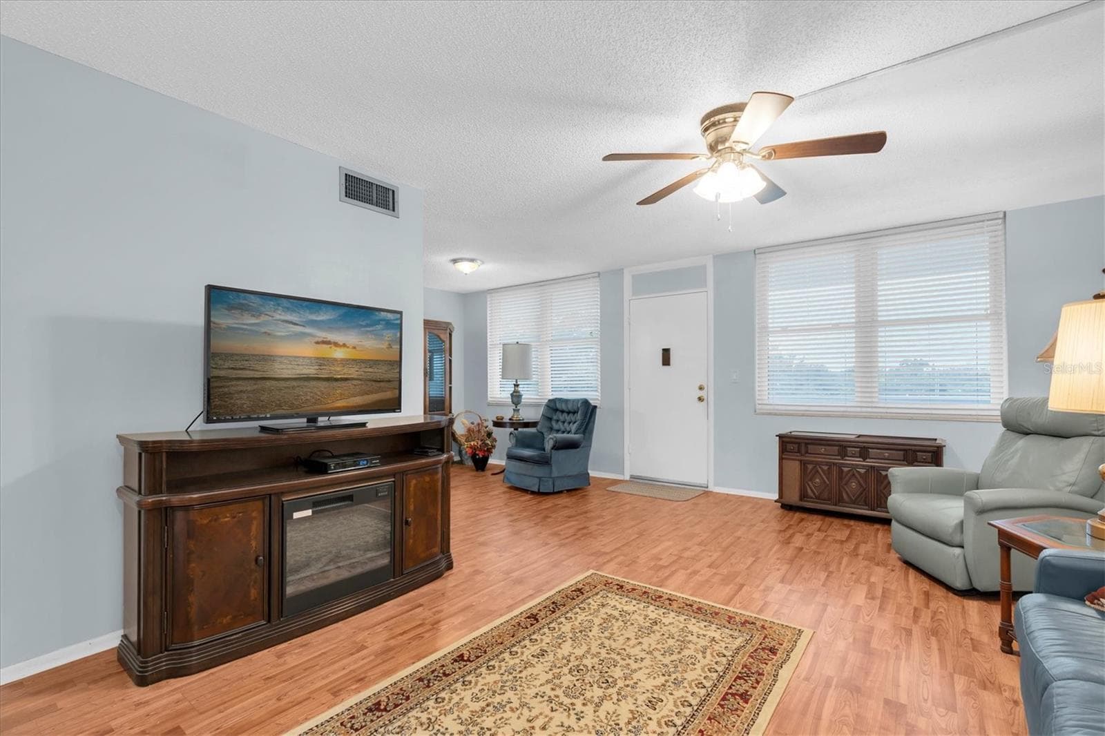 Condominium at 4715 BAY ST NE #330, ST PETERSBURG, photo 8 of 33