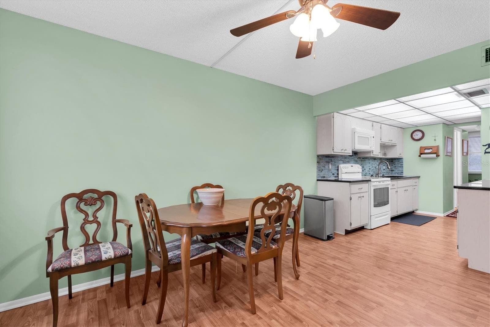 Condominium at 4715 BAY ST NE #330, ST PETERSBURG, photo 18 of 33