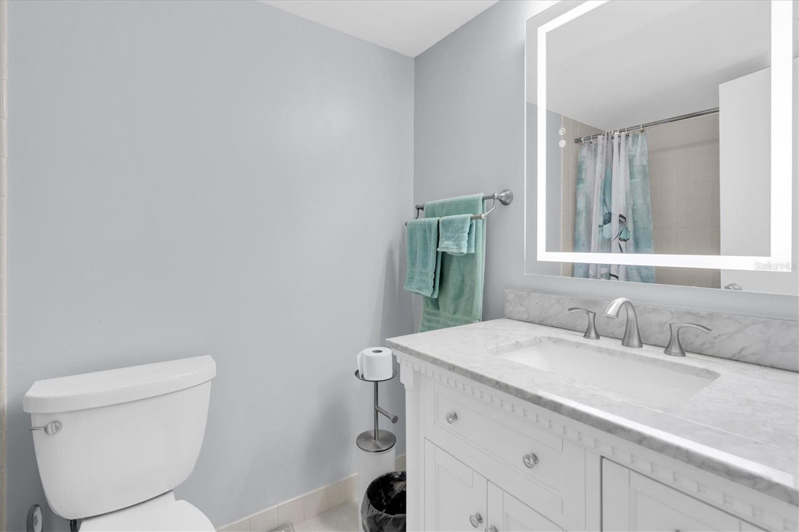 Condominium at 4715 BAY ST NE #330, ST PETERSBURG, photo 24 of 33