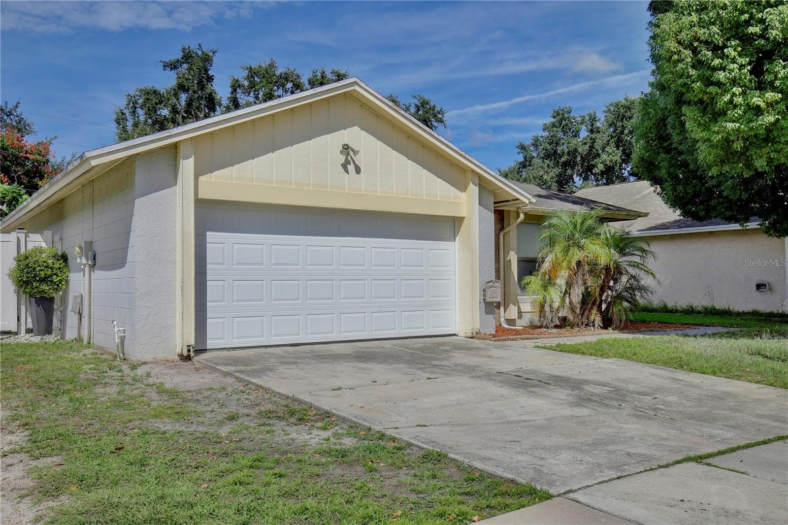 Single Family Residence at 2067 PAPRIKA DR, ORLANDO, photo 3 of 27
