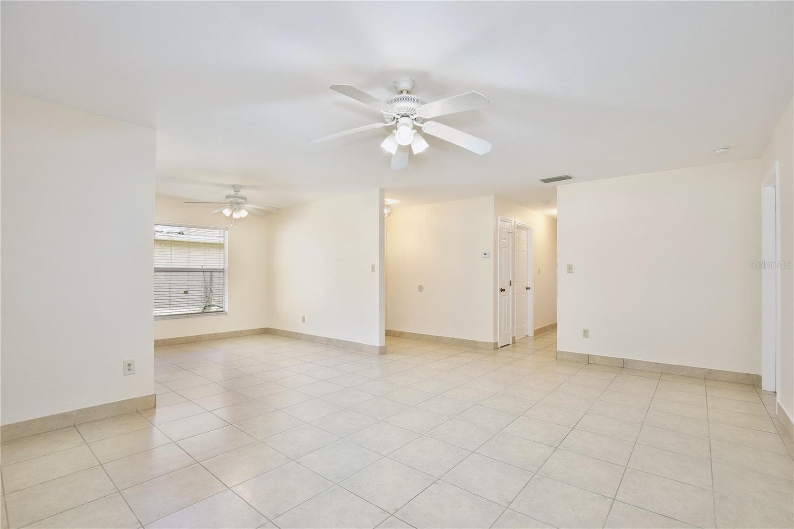 Single Family Residence at 2067 PAPRIKA DR, ORLANDO, photo 7 of 27