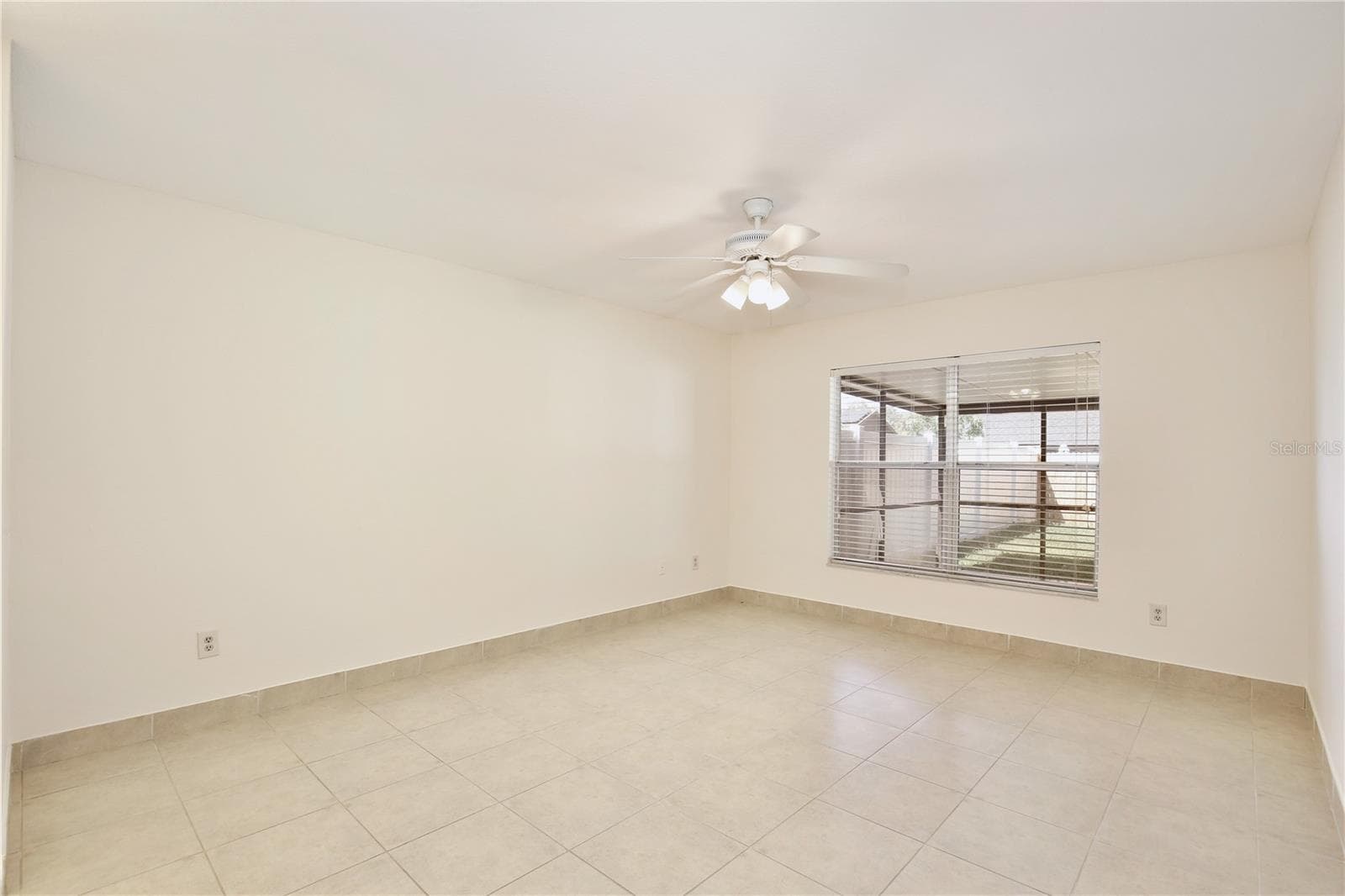 Single Family Residence at 2067 PAPRIKA DR, ORLANDO, photo 12 of 27