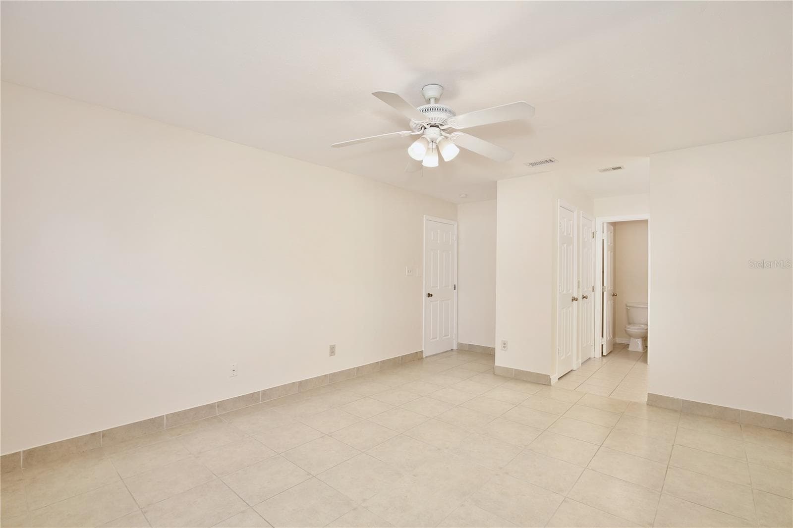 Single Family Residence at 2067 PAPRIKA DR, ORLANDO, photo 13 of 27