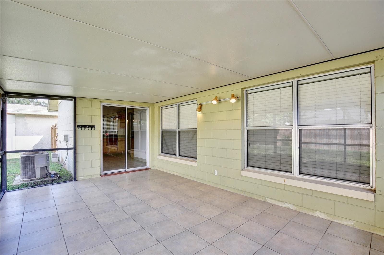 Single Family Residence at 2067 PAPRIKA DR, ORLANDO, photo 24 of 27