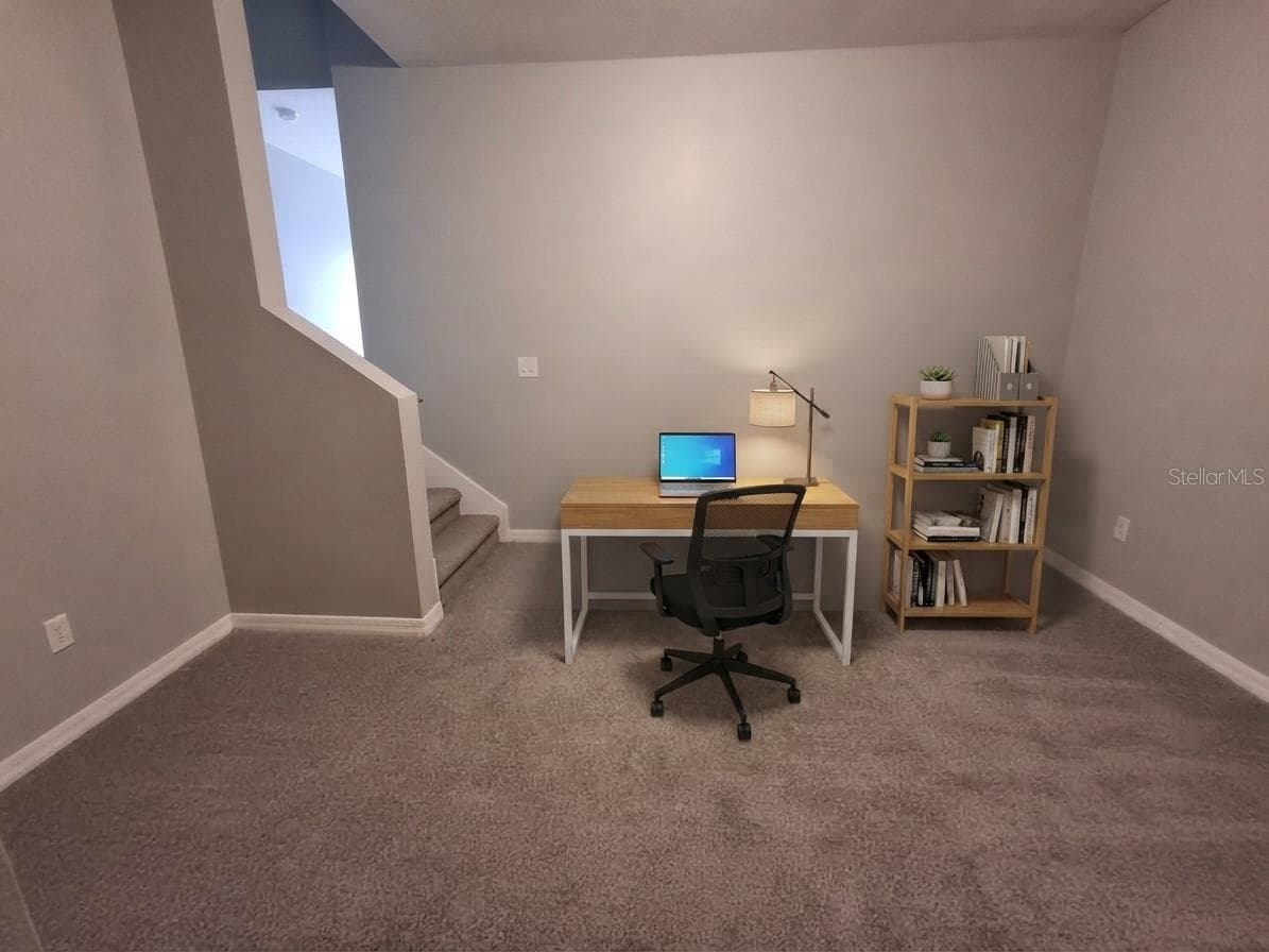 Townhouse at 8319 KING BLOSSOM CT, TAMPA, photo 16 of 25