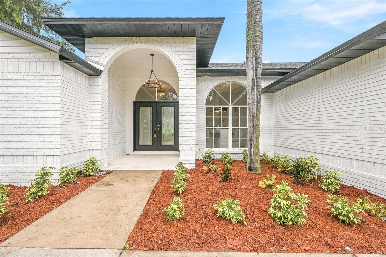 Single Family Residence at 2602 S MILLER RD, VALRICO, photo 2 of 79