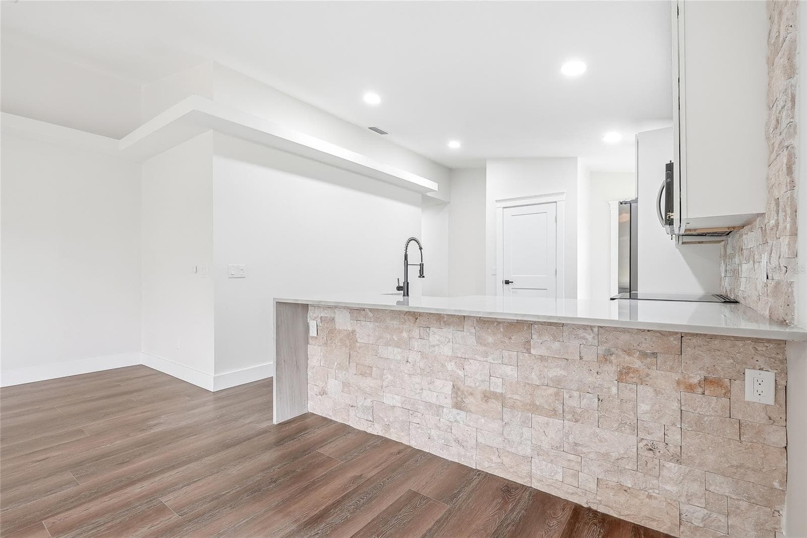 Single Family Residence at 2602 S MILLER RD, VALRICO, photo 51 of 79