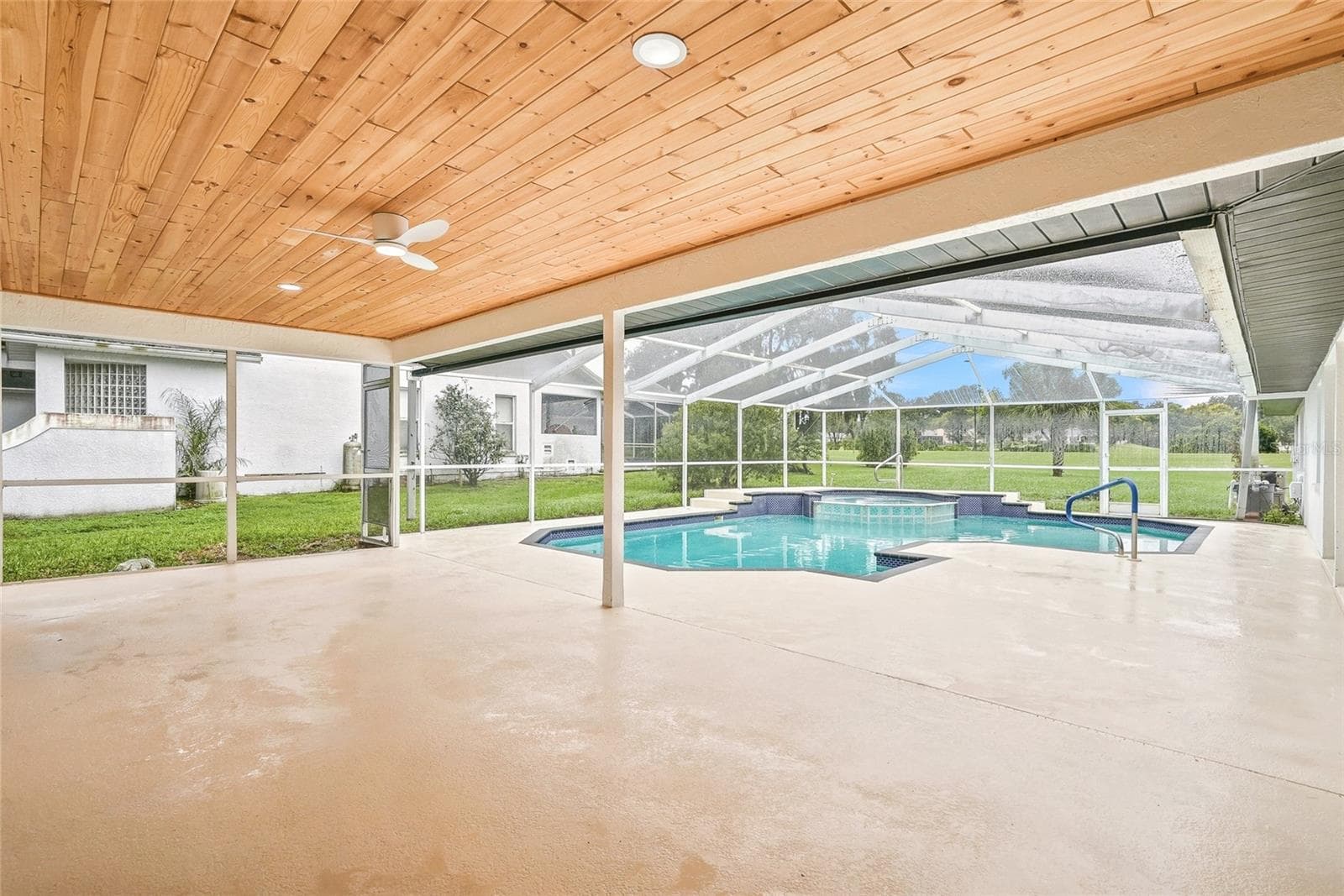 Single Family Residence at 2602 S MILLER RD, VALRICO, photo 64 of 79