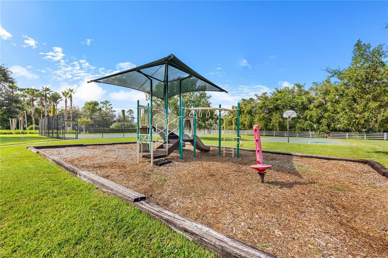 COMMUNITY PLAYGROUND - 755 MILLS ESTATE PL, CHULUOTA