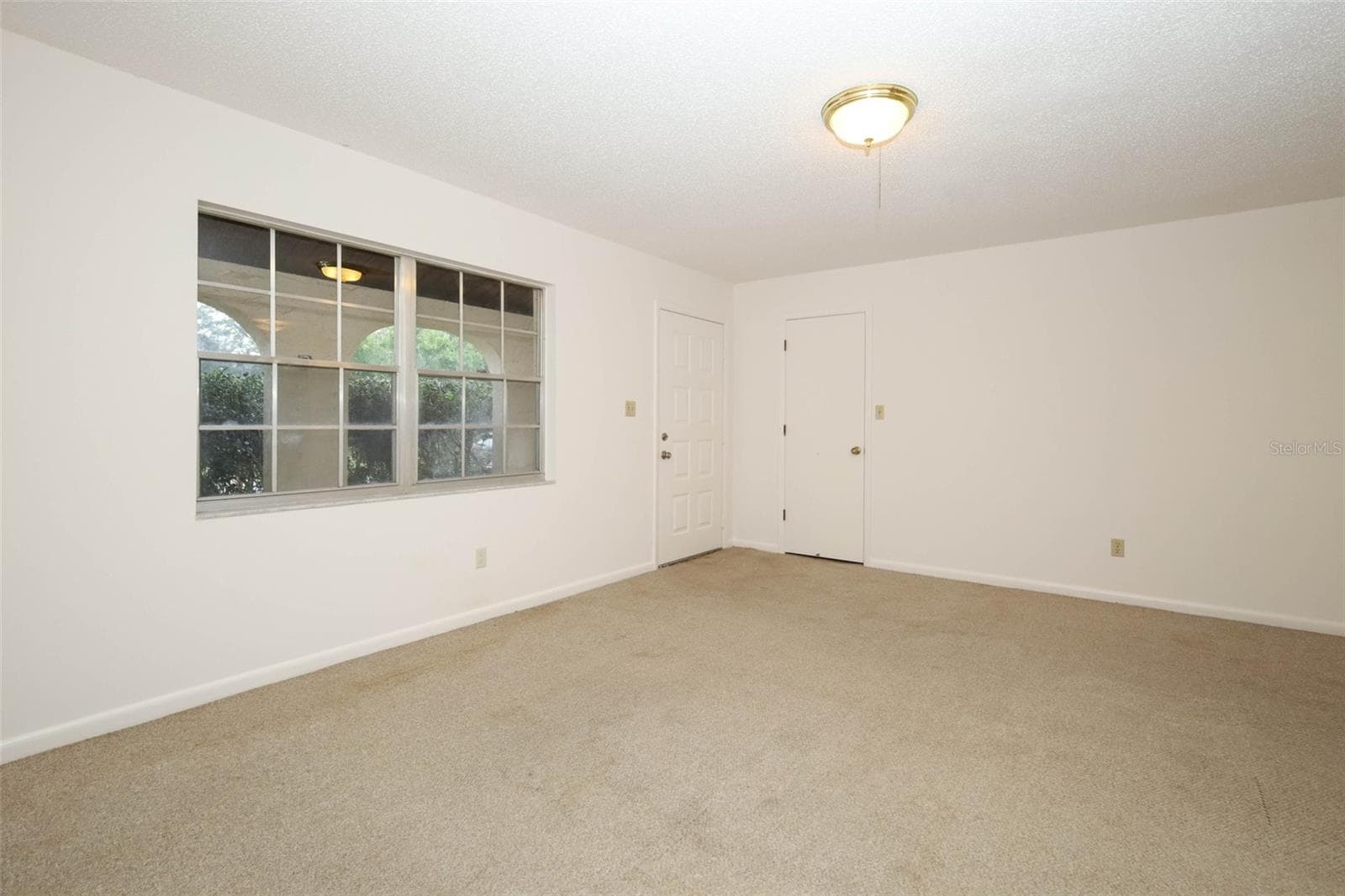Single Family Residence at 2539 DOBBIN DR, ORLANDO, photo 3 of 23