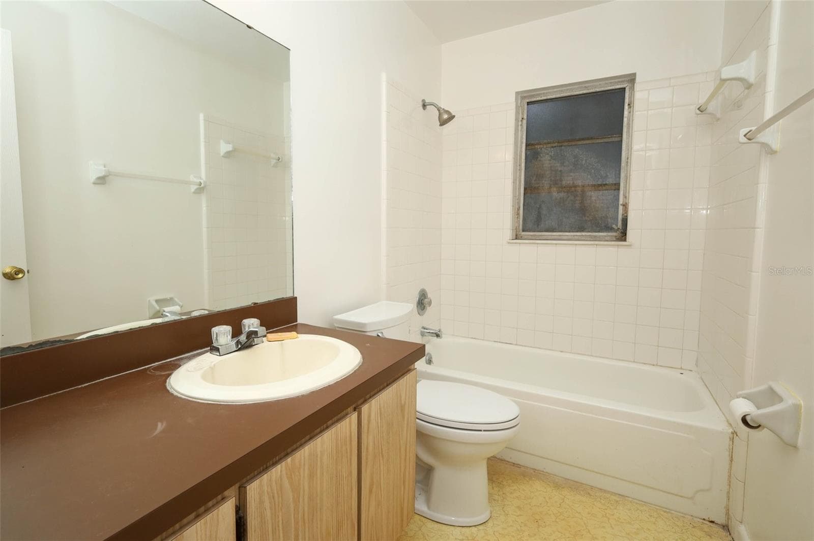Single Family Residence at 2539 DOBBIN DR, ORLANDO, photo 17 of 23