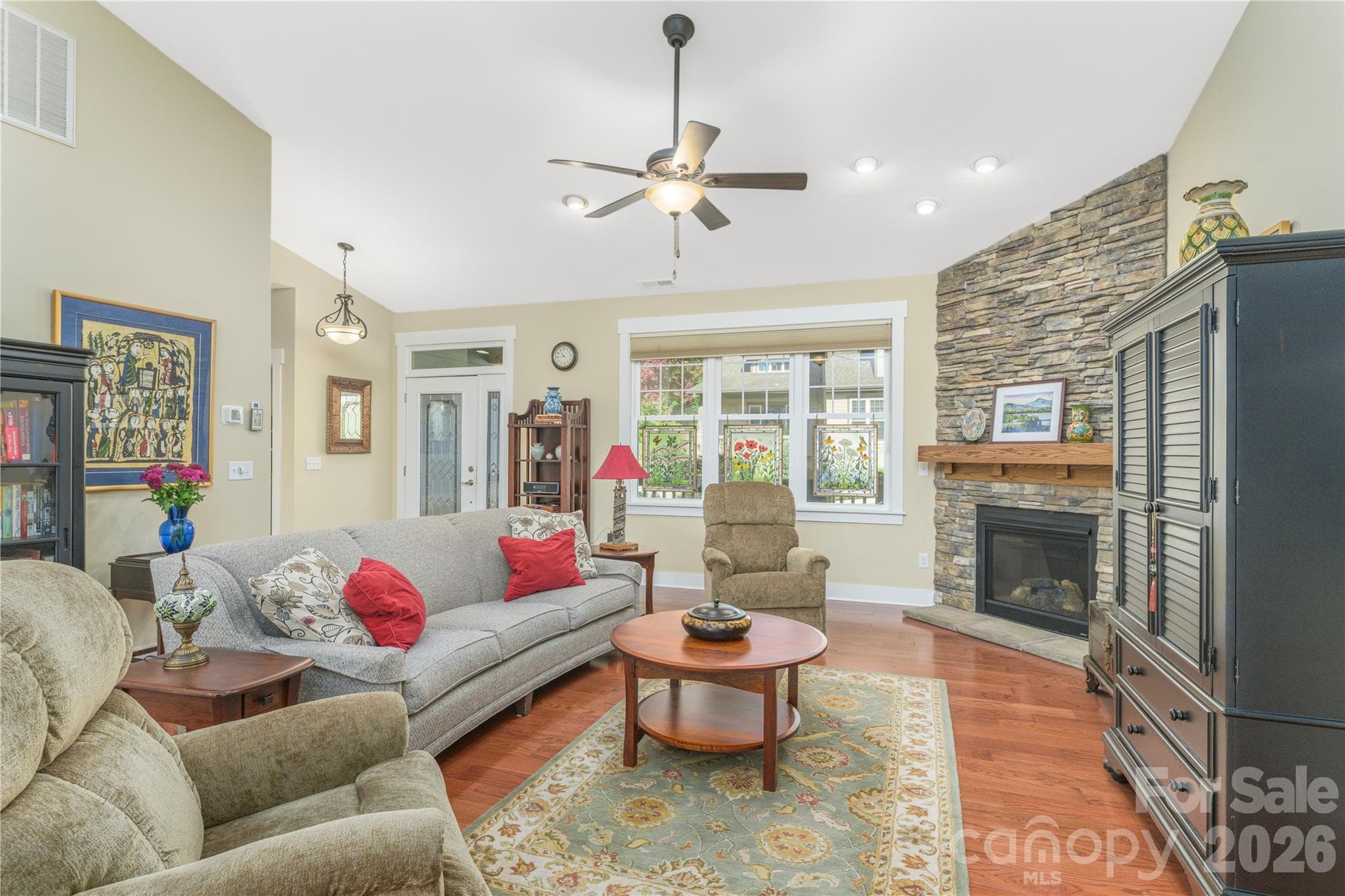 Single Family Residence at 3 Bungalow Way, Asheville, photo 10 of 47