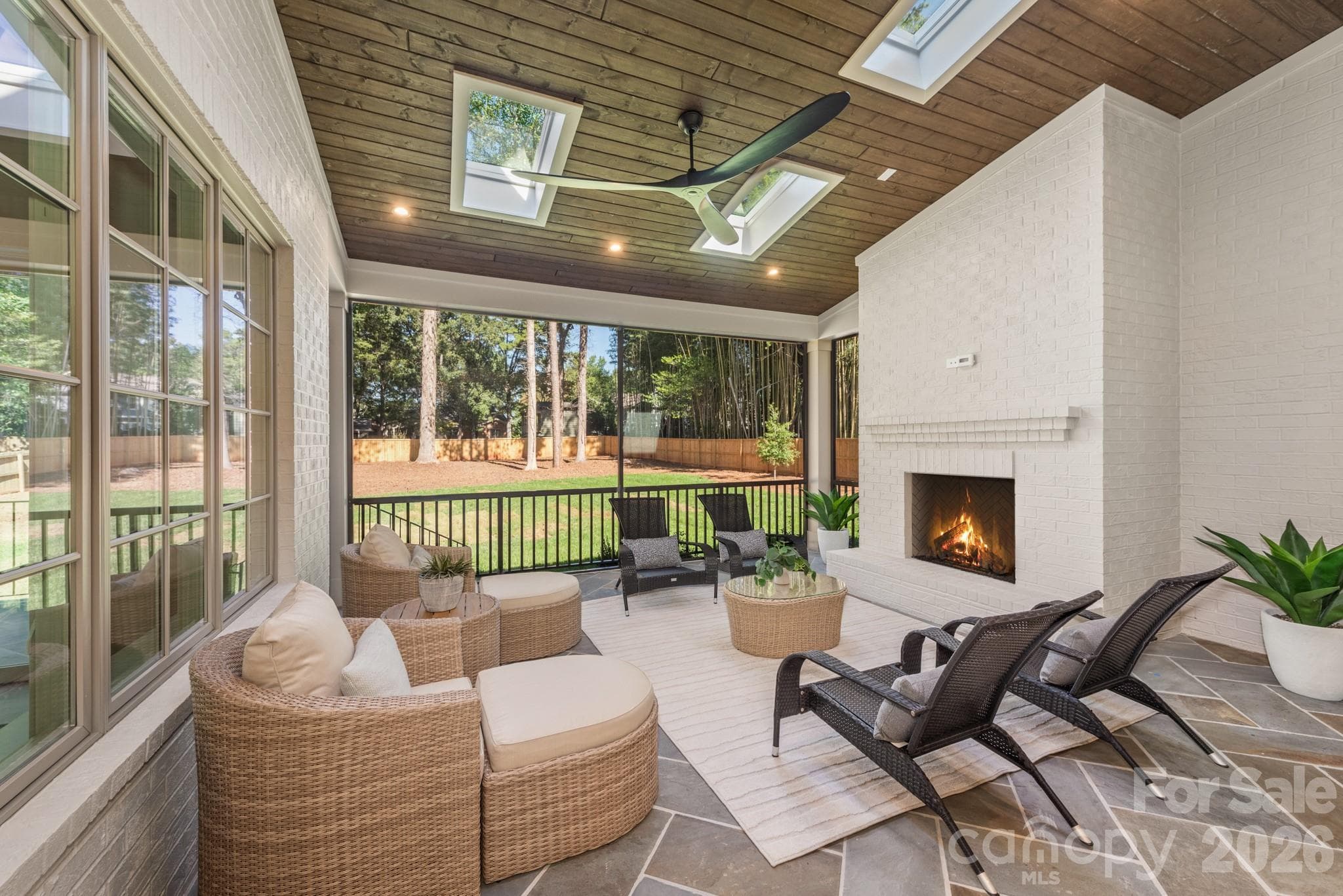Single Family Residence at 133 Wonderwood Drive, Charlotte, photo 39 of 48