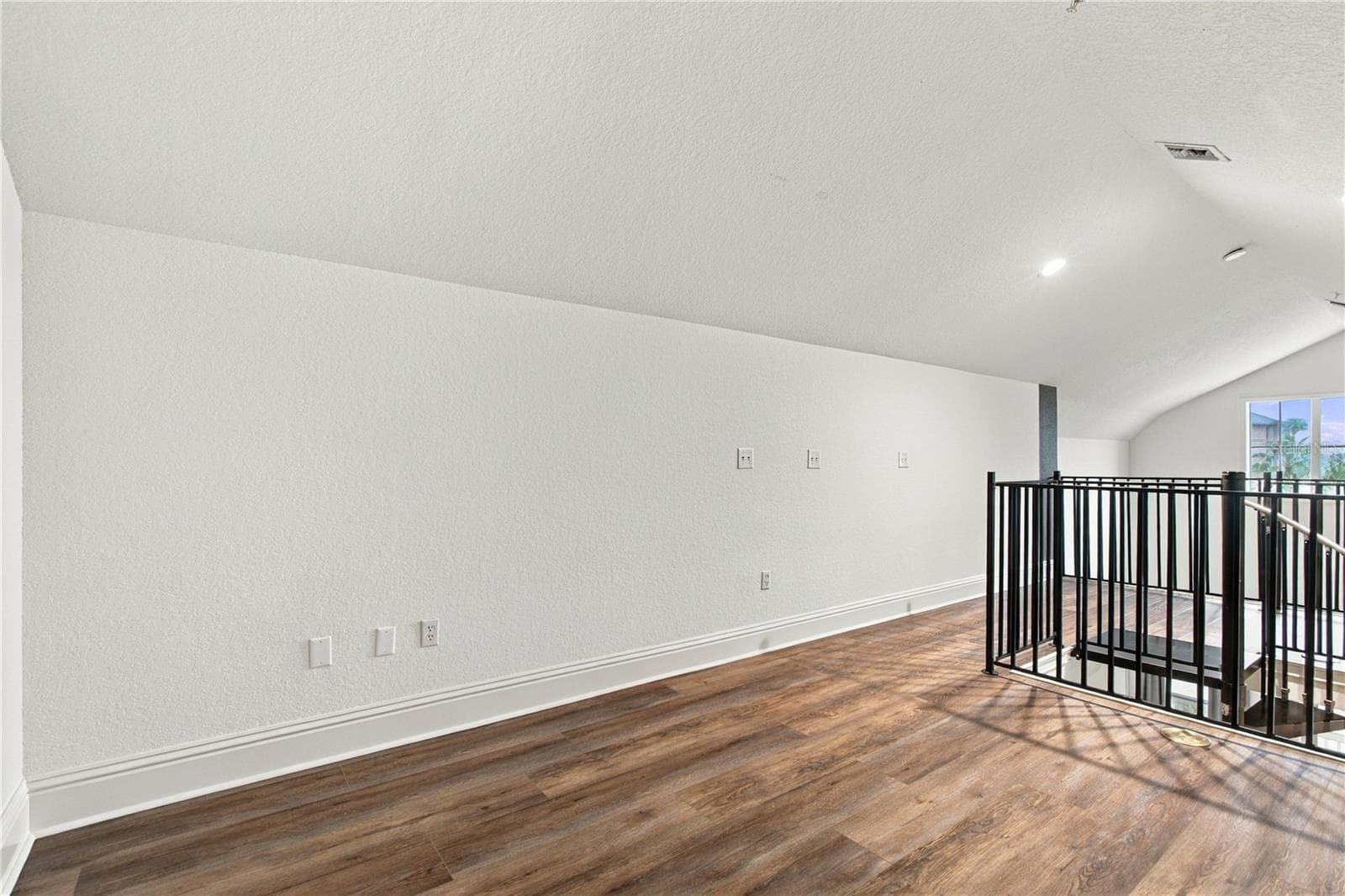Condominium at 2002 E 5TH AVE #214, TAMPA, photo 35 of 86