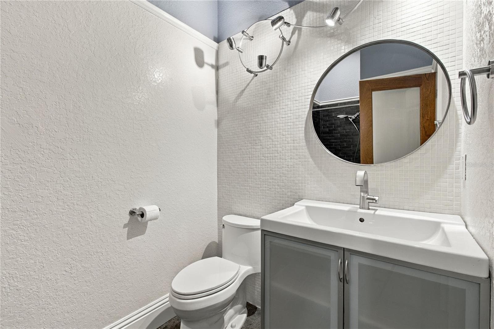 Condominium at 2002 E 5TH AVE #214, TAMPA, photo 63 of 86