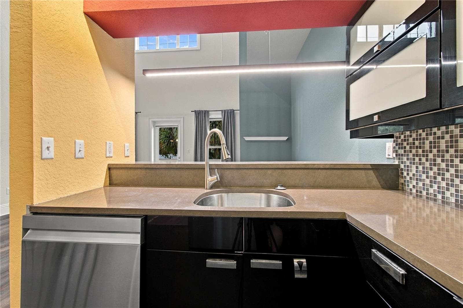 Condominium at 2002 E 5TH AVE #214, TAMPA, photo 68 of 86