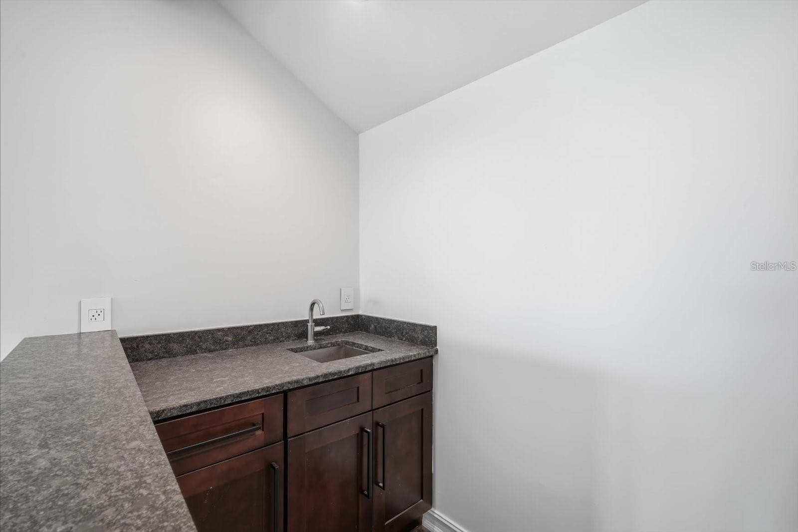 Townhouse at 1465 HILLSIDE LANDING DR, TARPON SPRINGS, photo 39 of 43